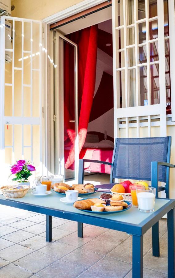 Terrazza Garibaldi Acomodação com café da manhã Nápoles Exterior foto
